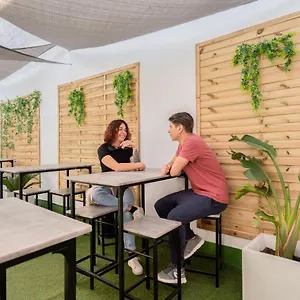 Hostel Casa Barcelo Camp Nou Barcelona L’Hospitalet de Llobregat